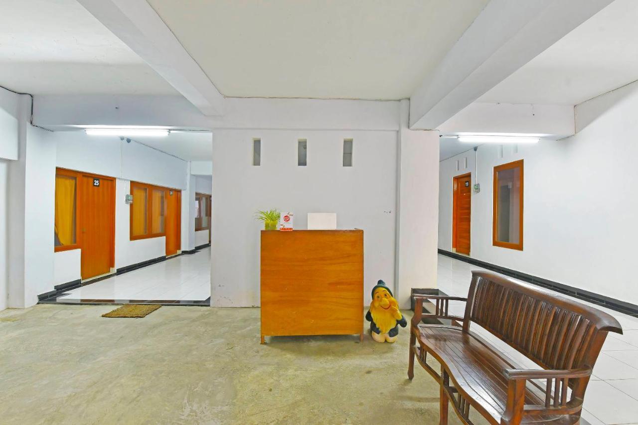 Oyo 90967 Soka Asri Guest House Darmasaba Ngoại thất bức ảnh